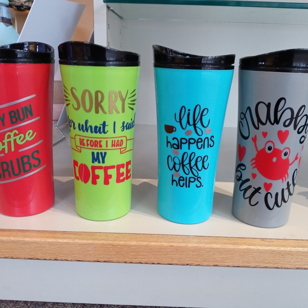 Travel coffee mugs